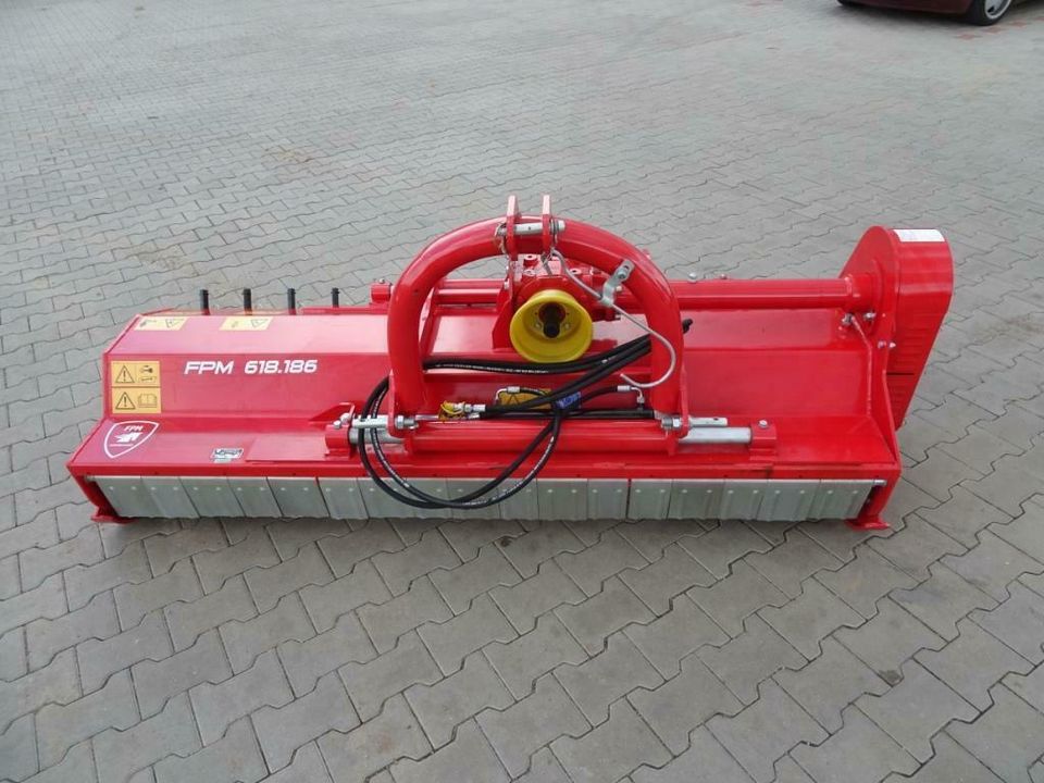 Hammerschlegel Schlegelmulcher Mulcher FPM M200 200cm NEU Traktor in Osterweddingen