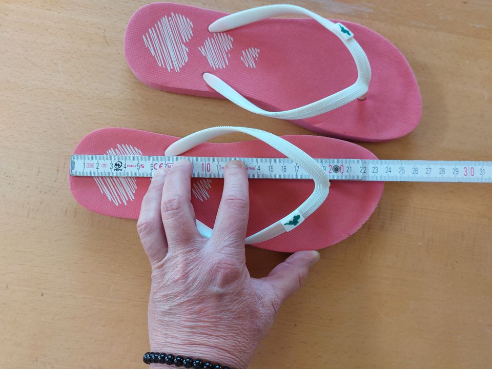 Gr. 36-37 Flipflops Zehentrenner Sandalen pink Herz Damen Mädchen in Schweitenkirchen