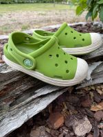 Crocs c8 = 24/25 Sandalen Badeschuhe grün weiß Mecklenburg-Vorpommern - Neu Kaliß Vorschau