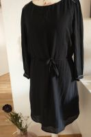 Kleid schwarz Midi leichter Stoff Perlen Gr. XS edel Silvester Sachsen-Anhalt - Naumburg (Saale) Vorschau