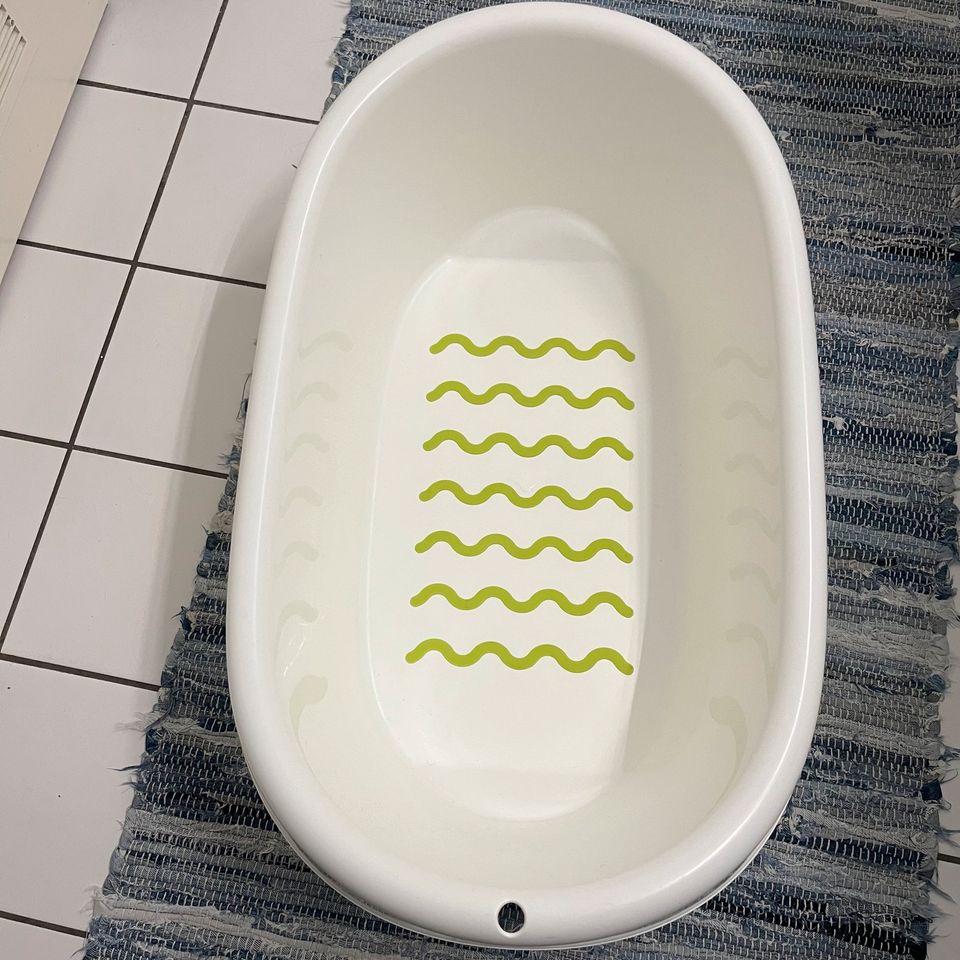 Ikea Baby Badewanne mit Aufsatz in Hamburg