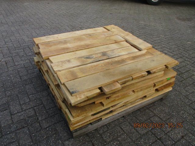 Eichenbretter im Mischpaket, 2. Wahl, neu, 13 m², 0,6-1,0 m lang in Neuenhaus