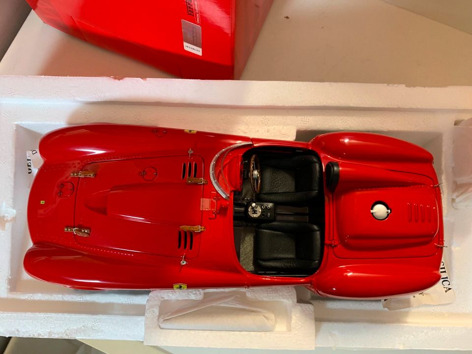 Modellauto Ferrari 375 Plus Street 1:18 von BBR in Paderborn