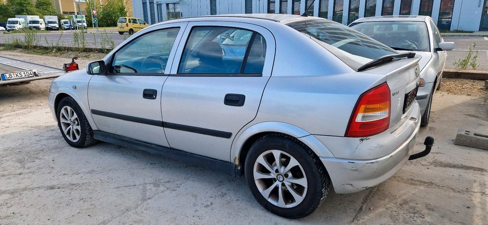 Opel astra g Silber Teile schlachtfest Stoßstange Kotflügel Tür in Waiblingen