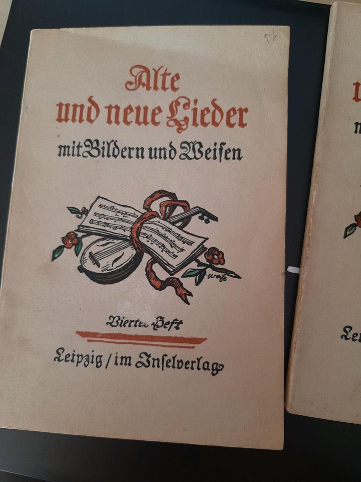 Alte Bücher    Buch alte und neue Lieder Band 1bis 4 in Weeze