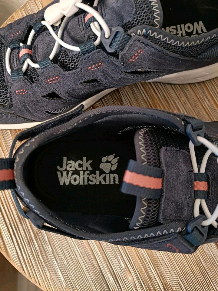 Wanderschuhe " Jack Wolfskin" Gr 42 in Bucha