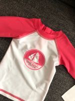 PETIT BATEAU Schwimmoberteil Gr. 67 - 6 Monate | pink/weiß NEU Nordrhein-Westfalen - Marl Vorschau