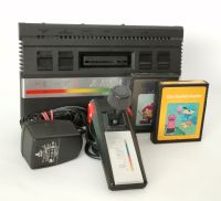 Atari 2600 Junior Rainbow  Spielekonsole 1 Controller + 2 Spiele Baden-Württemberg - Appenweier Vorschau