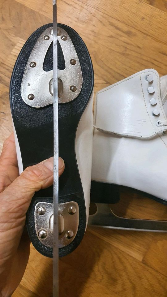 Damen Schlittschuhe Gr 36 weiss Leder Ewald Cindy Mädchen in Waakirchen