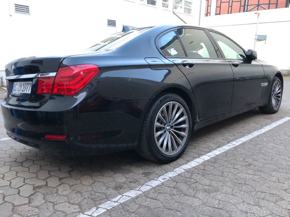 BMW 730d L Mit Standheizung.. in Braunschweig