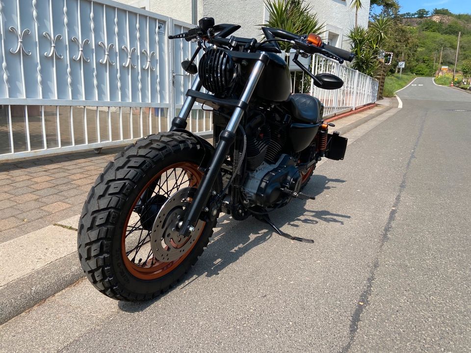 Harley-Davidson Sportster Hugger 883 1200 XL Crosser Umbau in Traisen