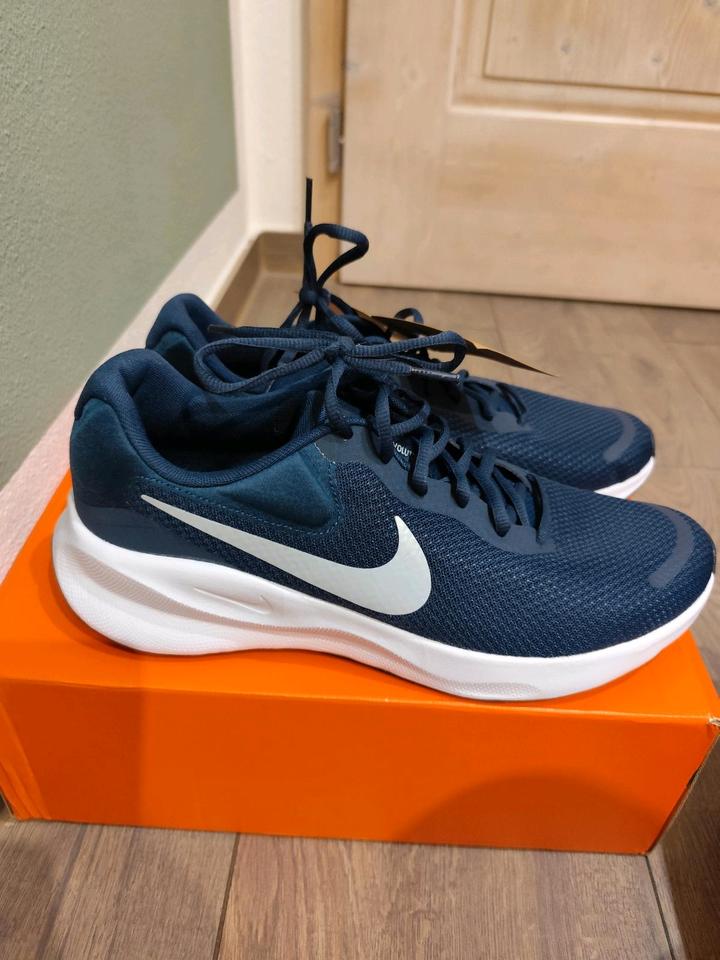 ❗NEU❗Nike Schuhe 45 Herren Sportschuhe Sneaker Laufschuhe in Bernau am Chiemsee