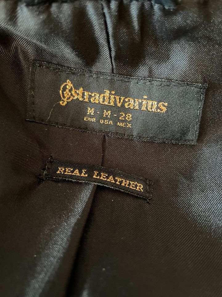 Echte Wild Leder Jacke von Stradivarius Schwarz Gr. M in Bielefeld