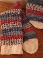 Socken , Handarbeit Niedersachsen - Söhlde Vorschau