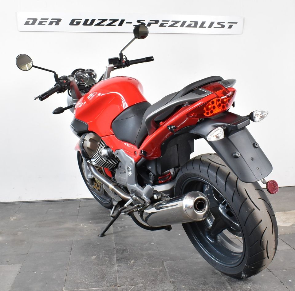 Moto Guzzi Breva 1100 Rosso mit einem Jahr Garantie in Laer