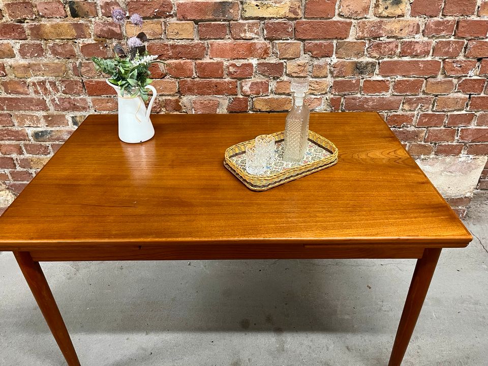 Teak Esstisch Wohnzimmertisch Table Vintage Danish Mid Century in Berlin