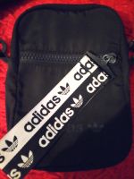 ❤️ kleine Adidas Tasche Umhängetasche Crossbody schwarz ❤️ Dresden - Neustadt Vorschau
