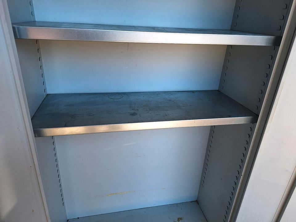 Werkzeugschrank Schrank Flügeltürenschrank Stahlschrank Industrie in Thalmässing