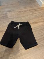 Kurze Hose Shorts Gr. 80 schwarz Nordrhein-Westfalen - Paderborn Vorschau