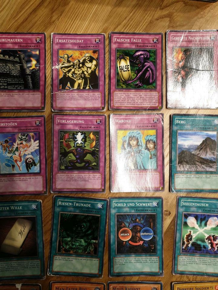 .Yu-Gi-Oh! Metallbox incl 38 Karten 1st. Edition 1996 yugioh in Metten