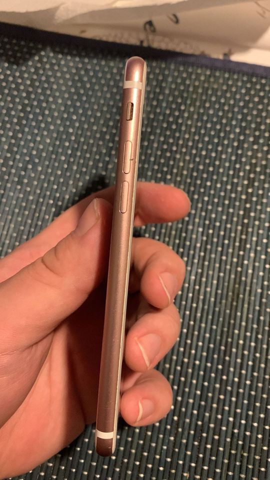 Apple iPhone 7 Rosegold 32 GB Rose Gold Smartphone in Dinslaken