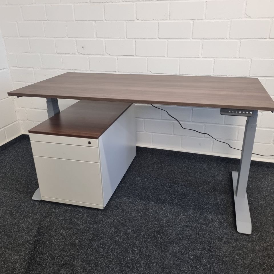 20 x Steh Sitz Schreibtisch / Home Office / Elektrischer Tisch in Darmstadt