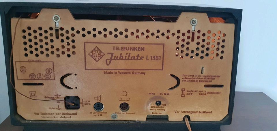 Röhrenradio Telefunken Jubilate L1351 in Schmelz