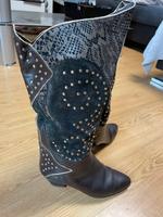 Damen Stiefel mit Nieten Berlin - Rosenthal Vorschau