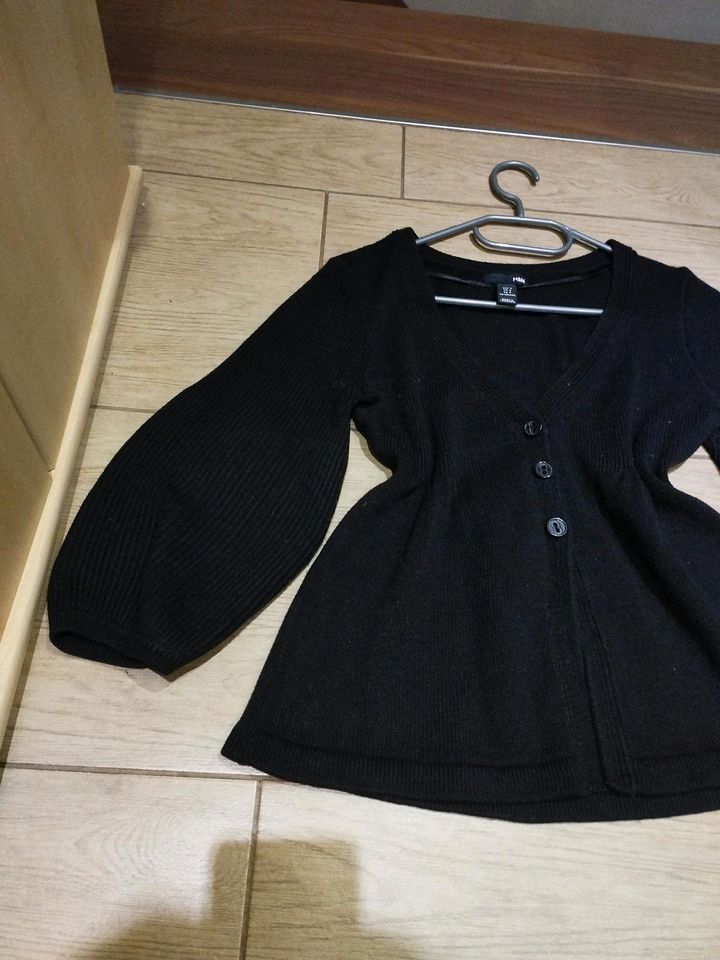 H&M 3/4 Ärmel Cardigan Gr S Pulli V Schnitt Jacke in Lohr (Main)