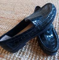 Mokassins ARA Handgenäht Neu 38 Lackleder Leder 5 Loafer schwarz Niedersachsen - Aurich Vorschau