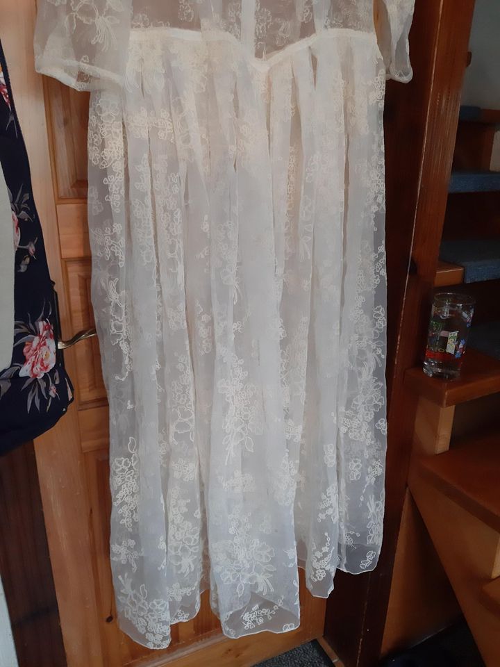 Altes Brautkleid 50er oder älter,Spitze Tüll v. Näherin gefertigt in Lustadt