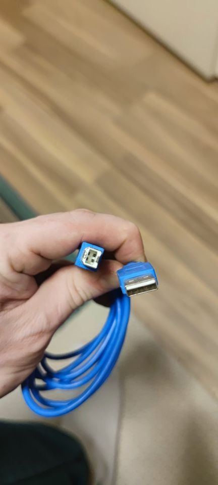 USB Kabel mit diversen Endstecker und andere Kabel 2,3 kg Kiste in Neuwied