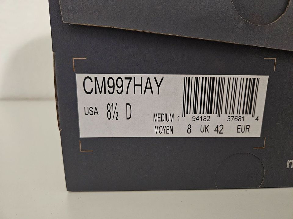 NEW BALANCE CM997HAY Sneakers - Neu mit Karton - Größe EUR 42 in Potsdam