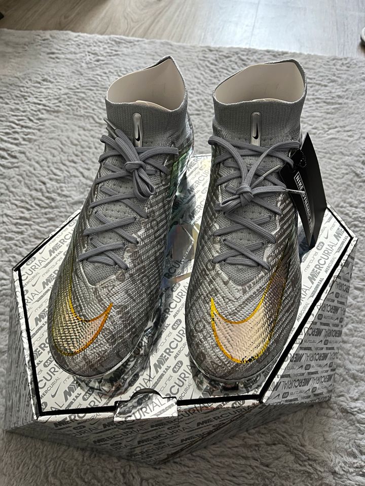 LIMITED EDITION Nike Air Zoom Mercurial Superfly 9 Elite FG XXV in Berlin