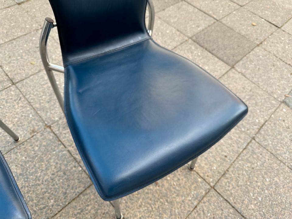 4 blaue elegante Sessel Stühle Chairs Chrome in Berlin