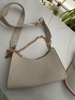 beige Baguette Tasche mit goldenem Henkel Nordrhein-Westfalen - Datteln Vorschau