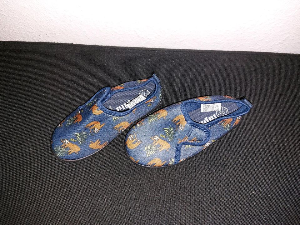 Badeschuhe/ Hausschuhe Gr. 25 Lupilu in Eisleben