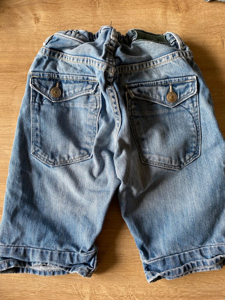 H&M Kinderhose 3/4 Jeans Gr. 110 Hose Jungs blau in Emmelshausen