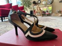 Sexy Elie Tahari Leder Pumps 37 Bayern - Essenbach Vorschau