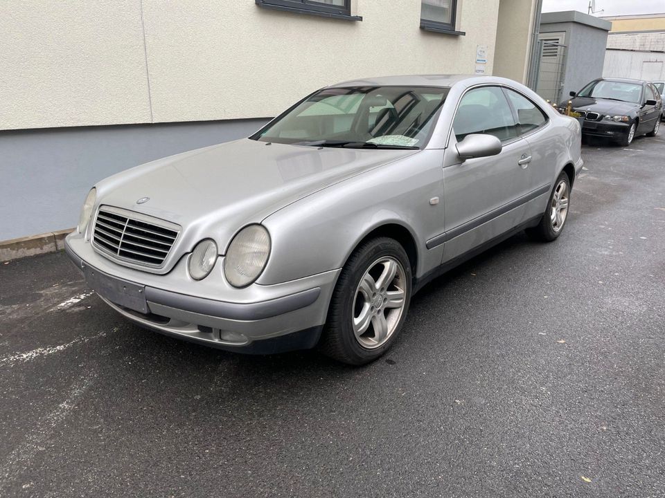 Mercedes-Benz CLK 200 in Frankfurt am Main