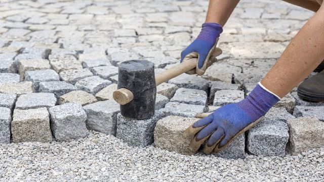 Pflasterarbeiten, Gartenbau, Tiefbau in Neukirchen/Erzgeb