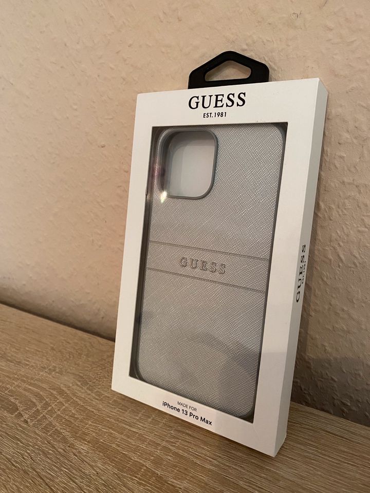 NEU Guess Hülle iPhone 13 Pro Max grau silber in Wiesbaden