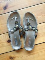 Goldene Sandalen von Graceland Berlin - Köpenick Vorschau