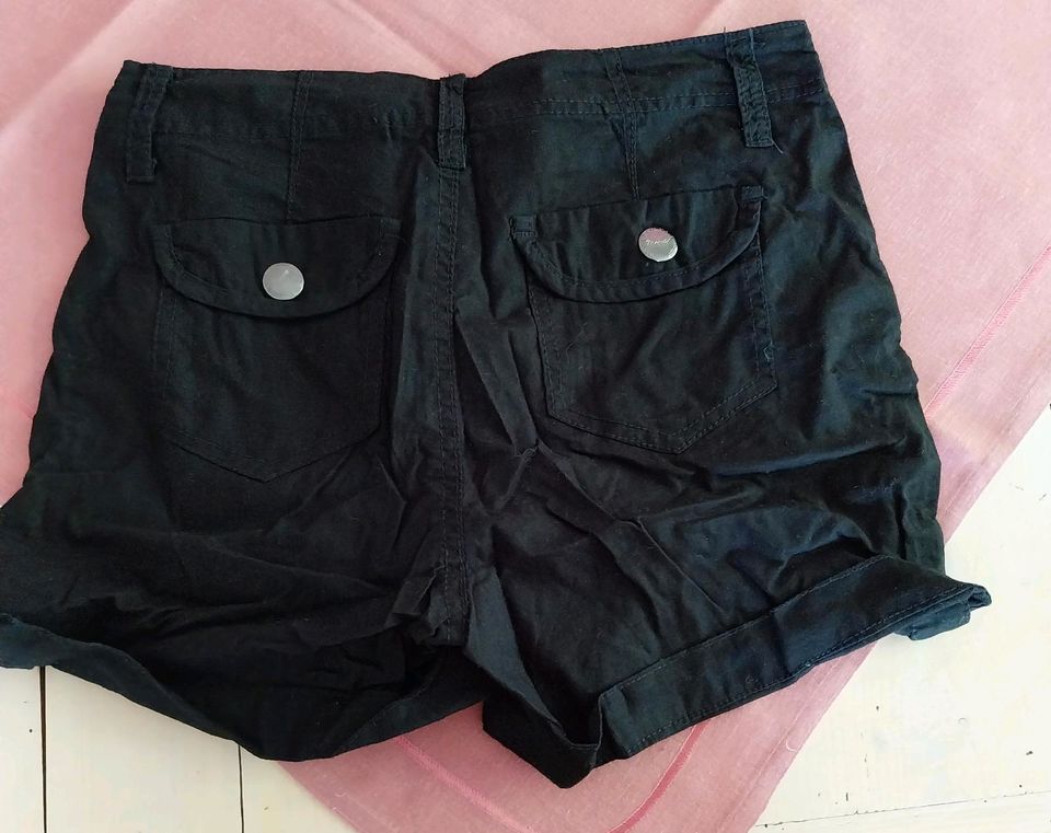 Hot Pants Shorts von EMP-Brandit, schwarz, Gr 28 (36) in Oldenburg