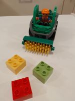 Lego Duplo · Straßenkehrmaschine mit Figur · grün-grau Hessen - Langen (Hessen) Vorschau