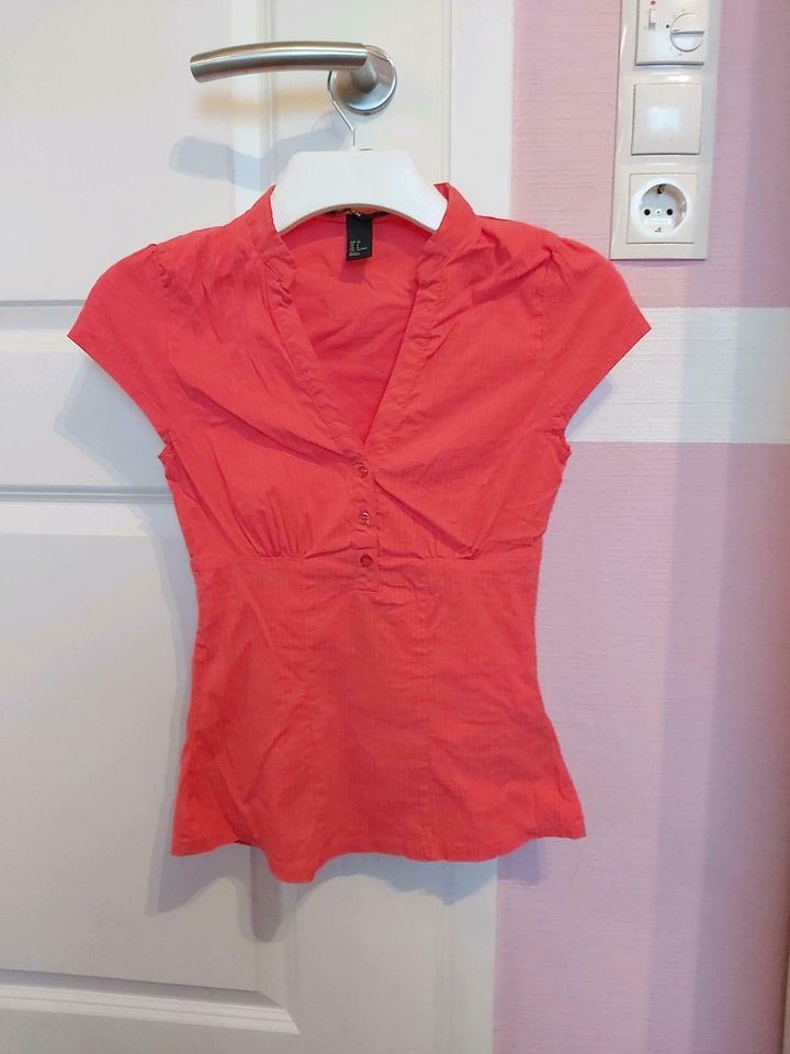 Kurzarmbluse Shirt Stretch von H&M Gr 36 in rot/rosa in Hamburg