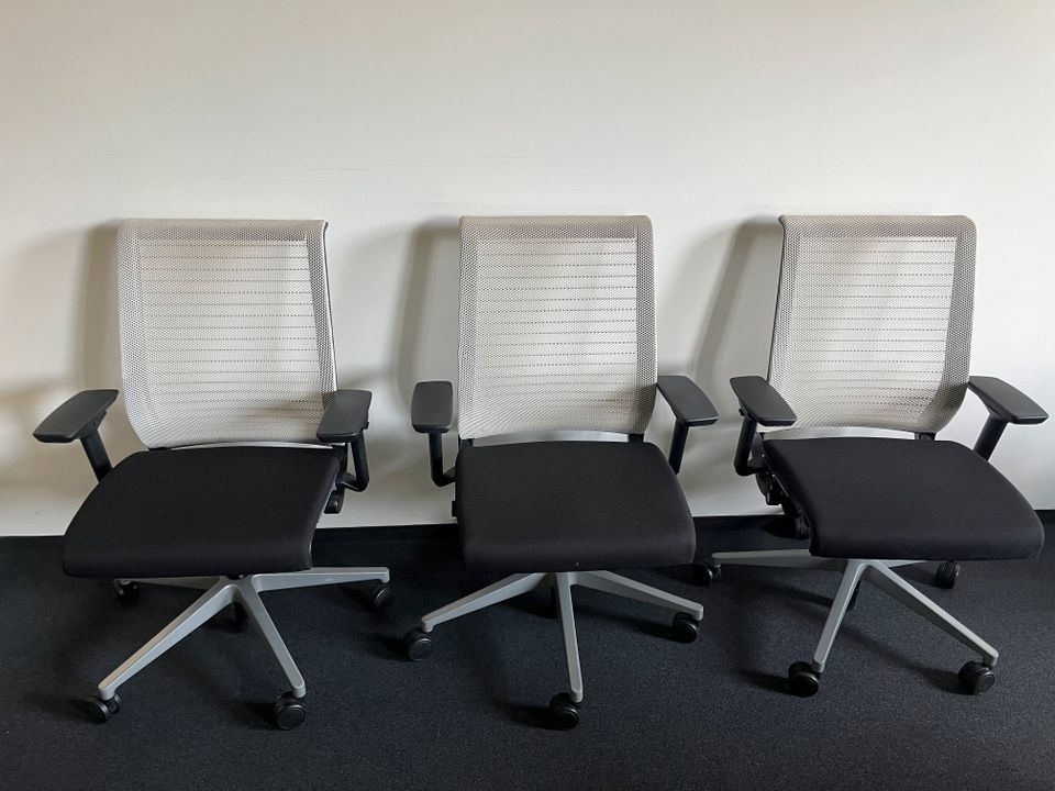 ❗️60x Steelcase Think Netzrücken Bürostuhl Drehstuhl Büro modern Design Designmöbel Schreibtischstuhl Verstellbar Bürodrehstuhl Hochwertig Top Funktional Chefstuhl Lordosenstütze Ergonomisch Lieferbar in Linden