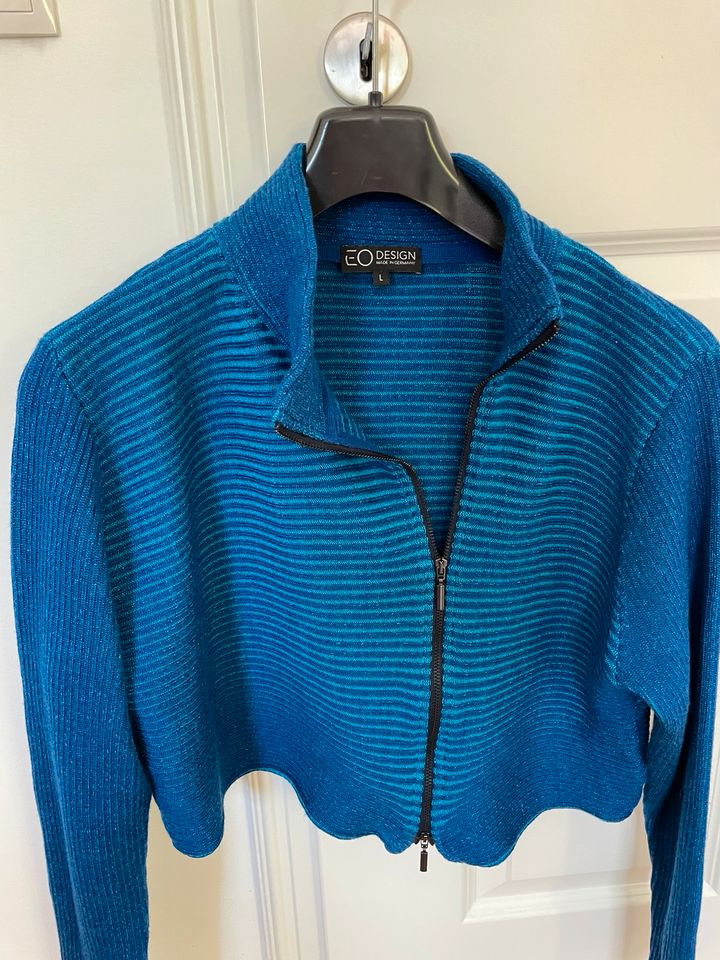 EO Design kurze Strickjacke blau grün Gr. S in Kiel