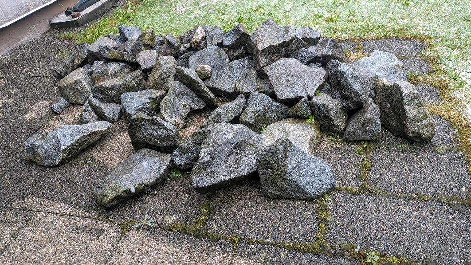 Steine für Garten in Jengen