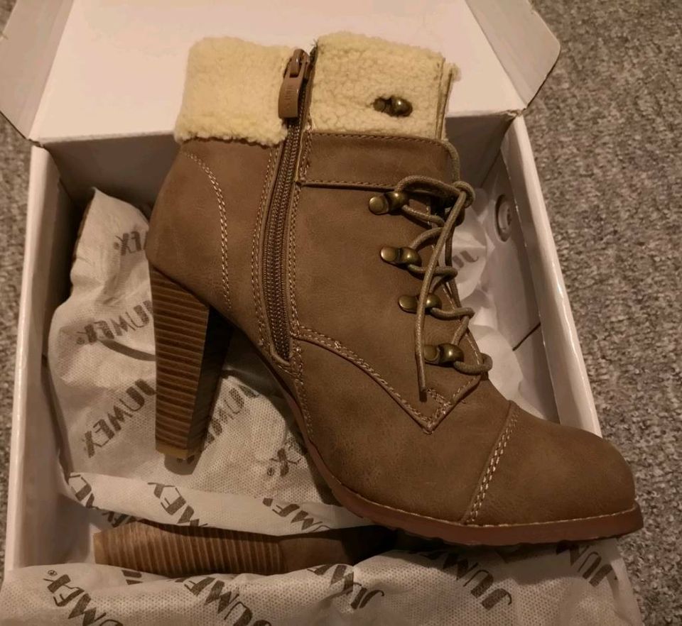 NEU Damen Stiefeletten mit Schnürung - Khaki, Gr.39 in Berlin